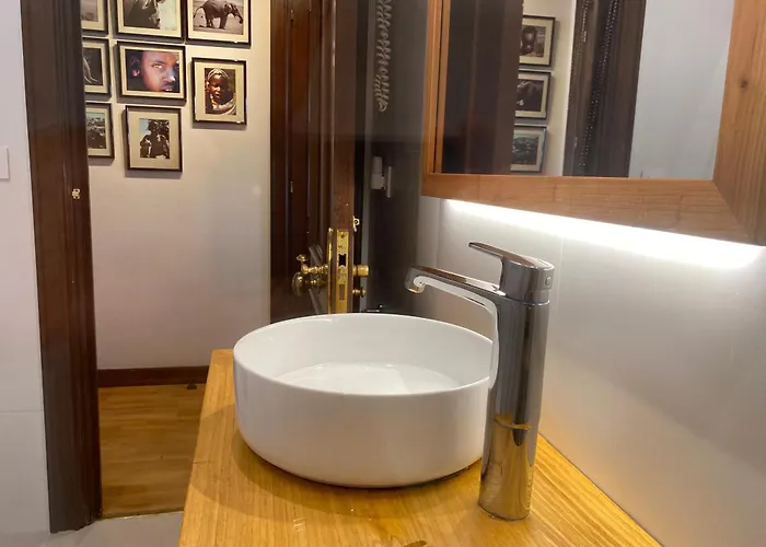 Edificio El Moderno, 1.902 * Виго